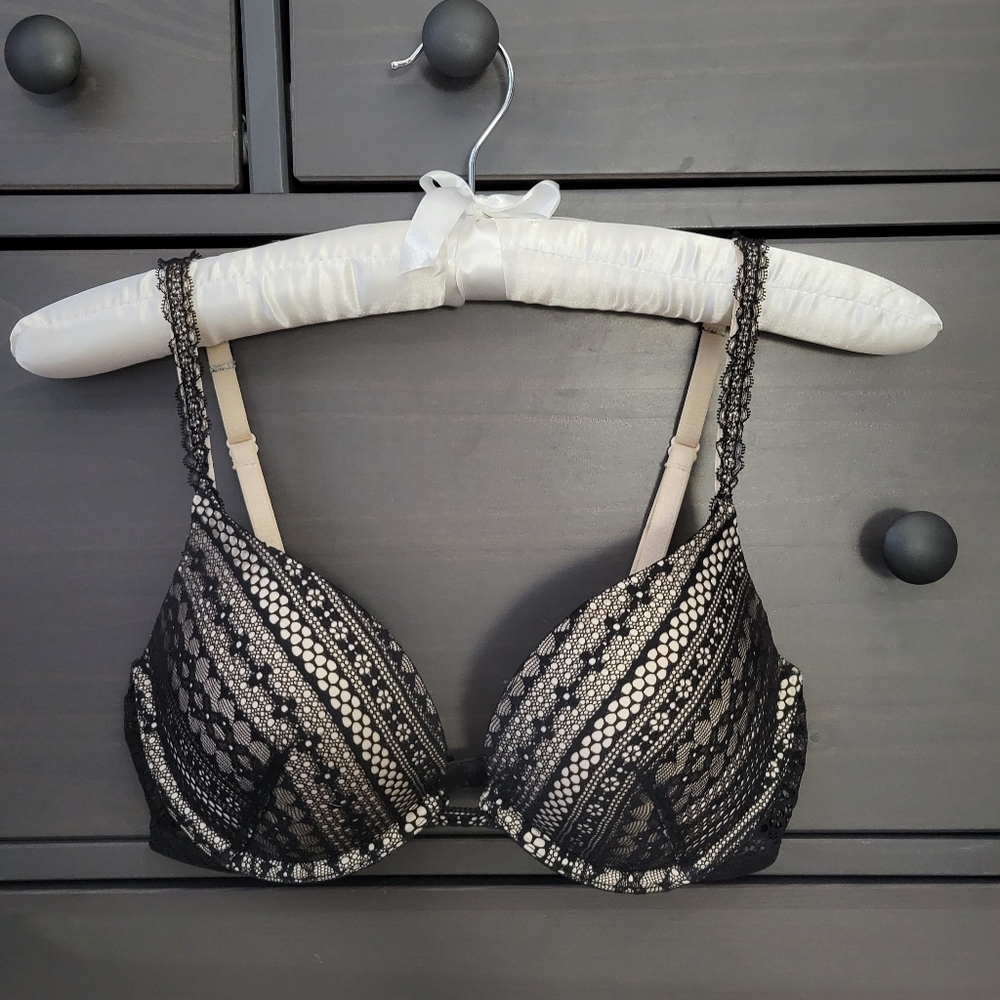 PINK Push-Up Black/Tan Lace Bra 32D VS